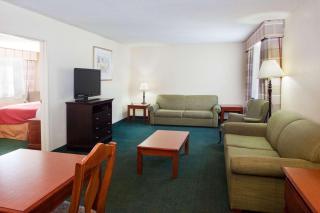 Country Inn & Suites by Radisson, Hiram, GA - Hiram - 7