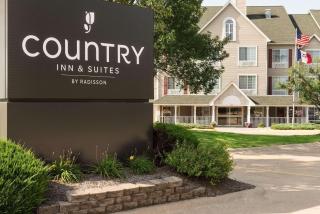 Country Inn & Suites by Radisson, Davenport, IA - Davenport - 0