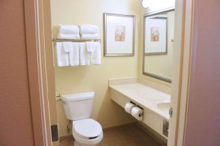 Country Inn & Suites by Radisson, Peoria North, IL - Peoria - 5