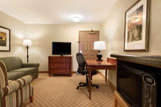 Country Inn & Suites by Radisson, Peoria North, IL - 1