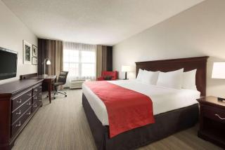 Country Inn & Suites by Radisson, Kansas City at Village West, KS - 7