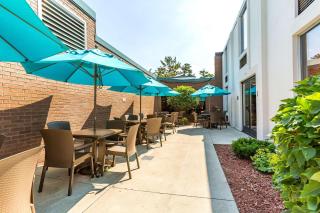 Country Inn & Suites by Radisson, Traverse City, MI - 8