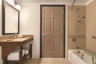 Country Inn & Suites by Radisson, Grand Rapids East, MI - 1