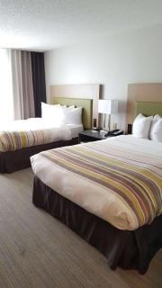 Country Inn & Suites by Radisson, Elk River, MN - 8