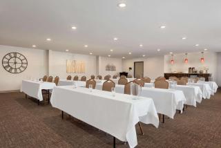 Country Inn & Suites by Radisson, Baxter, MN - 1