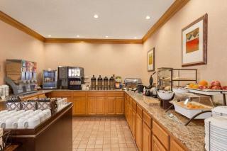 Country Inn & Suites by Radisson, Biloxi-Ocean Springs, MS - Ocean Springs - 2