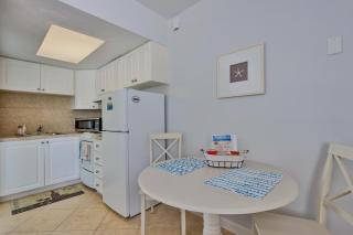 Coastal Waters 106 - A 1-1 Pool Side Retreat - New Smyrna Beach - 5