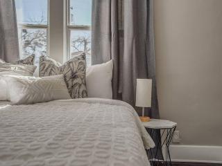 Cozy Crestwood Classic 3BR Home! - 1