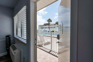 Coastal Waters 107 - A Studio Poolside Retreat - 6