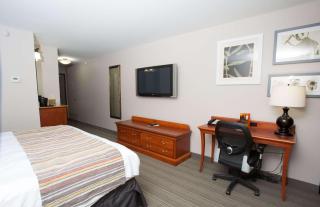 Country Inn & Suites by Radisson, Grand Forks, ND - 7