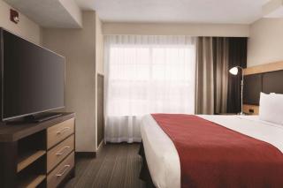 Country Inn & Suites by Radisson, Fairborn South, OH - 2