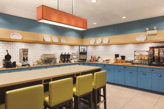 Country Inn & Suites by Radisson, Springfield, OH - Springfield - 3
