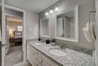 4BR Beauty w/ Game Room! Lake Hefner Hideaway - 3