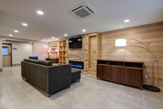 Country Inn & Suites by Radisson, Pierre, SD - 9