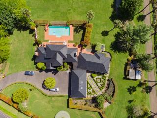 Experience luxury at its finest in Whitford - Whitford - 8
