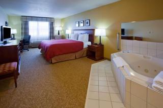 Country Inn & Suites by Radisson, Dakota Dunes, SD - 1