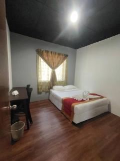 1 Hati Homestay Sepang - 8