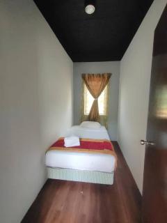 1 Hati Homestay Sepang - 9