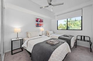 New Farm Water Views! 2Bed/2Bath/1Car - 2