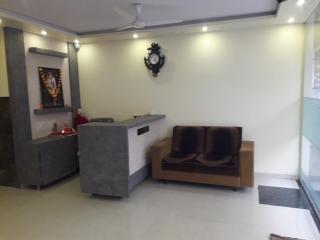 HOTEL SAI MEERA PALACE - Shirdi - 9