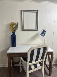 Roomy Oasis DC area pet friendly - 4