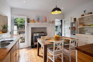 Sausalito- captivating 1950s retro residence - 9