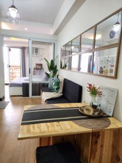 1bedroom apt at The Celandine near Ayala Mall Cloverleaf - - 2