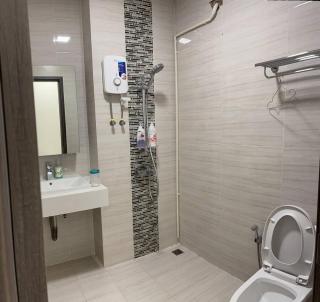 Cozy Private Studio with Luxurious Pool & Gym by SYM B622 - 3