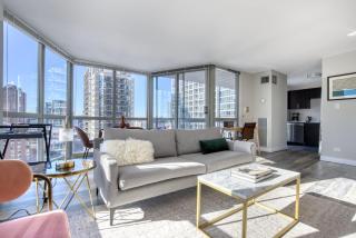 Gold Coast 2br w outdoor terrace nr beach l CHI-1016 - Chicago - 8
