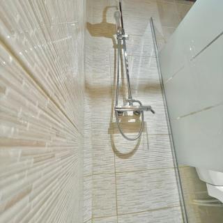 Merika Complex 1 - 3