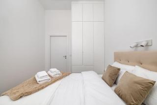 2-Bedroom Apartment with Parking near Metro - Varsavia - 7