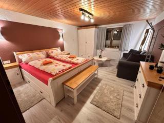 Ferienhof Gerda - Ferienwohnung Schwalbennest - Oberkirnach - 9