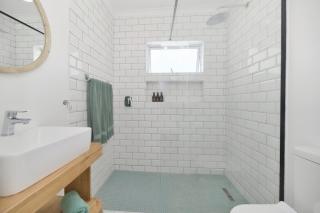 32 Blouvin Street - Struisbaai - 2