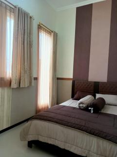 D'Cordoba D2, keluarga - 1