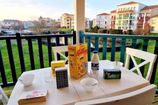 "AUTOUR DU LAC" Appartement 4 personnes, village vacances, vue sur lac, accès piscines gratuit - Talmont - 2
