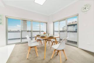 Spacious 3 bed apartment near airport with parking - Sídney - 8