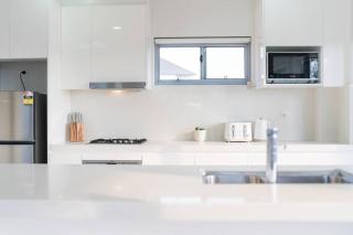 Spacious 3 bed apartment near airport with parking - Sídney - 4