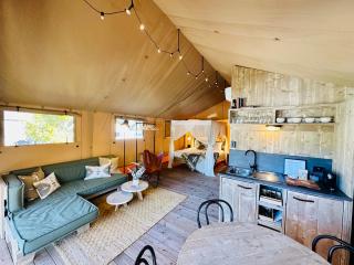 Esk Luxury Glamping Tents - Esk - 3