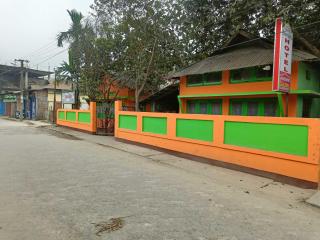 Hotel O Bismillah Hotel & Lodge - - 0