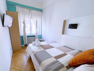Apartamentos EconoStay Plaza de España - Madrid - 0