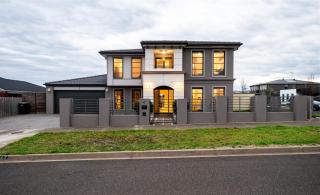 Stylish House in Geelong for Large Family or Group - Geelong - 7