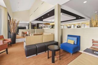 Super 8 by Wyndham Dallas Love Field Airport - Dallas - 6