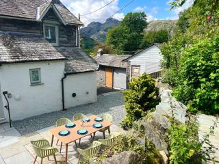 Langdale Boulders, Ambleside, Fantastic views - 4