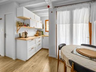 Refuge Montagnard - Terrasse et Local à Ski ou Vélo - 1