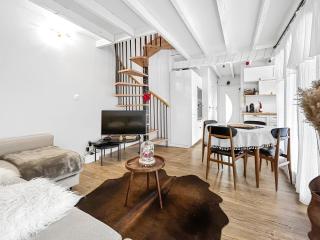 Refuge Montagnard - Terrasse et Local à Ski ou Vélo - 8