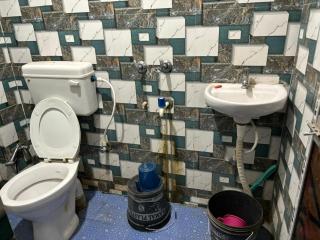 Sunrise Plaza ( ठहरने का उत्तम प्रबंध) - 5