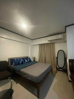 The Bachelor's Suite at Mactan Airport - Pusok - 4