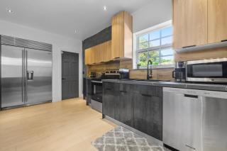 Spacious home in Miami Shores - 3