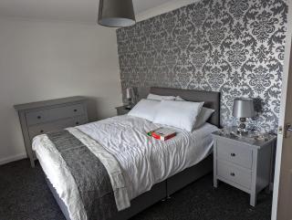 Lovely 2 Bedroom Terrace House - 7
