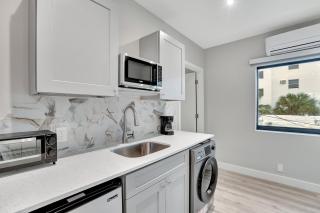 Studio Right off Las Olas - Steps to FTL Beach 1B - Fort Lauderdale - 4